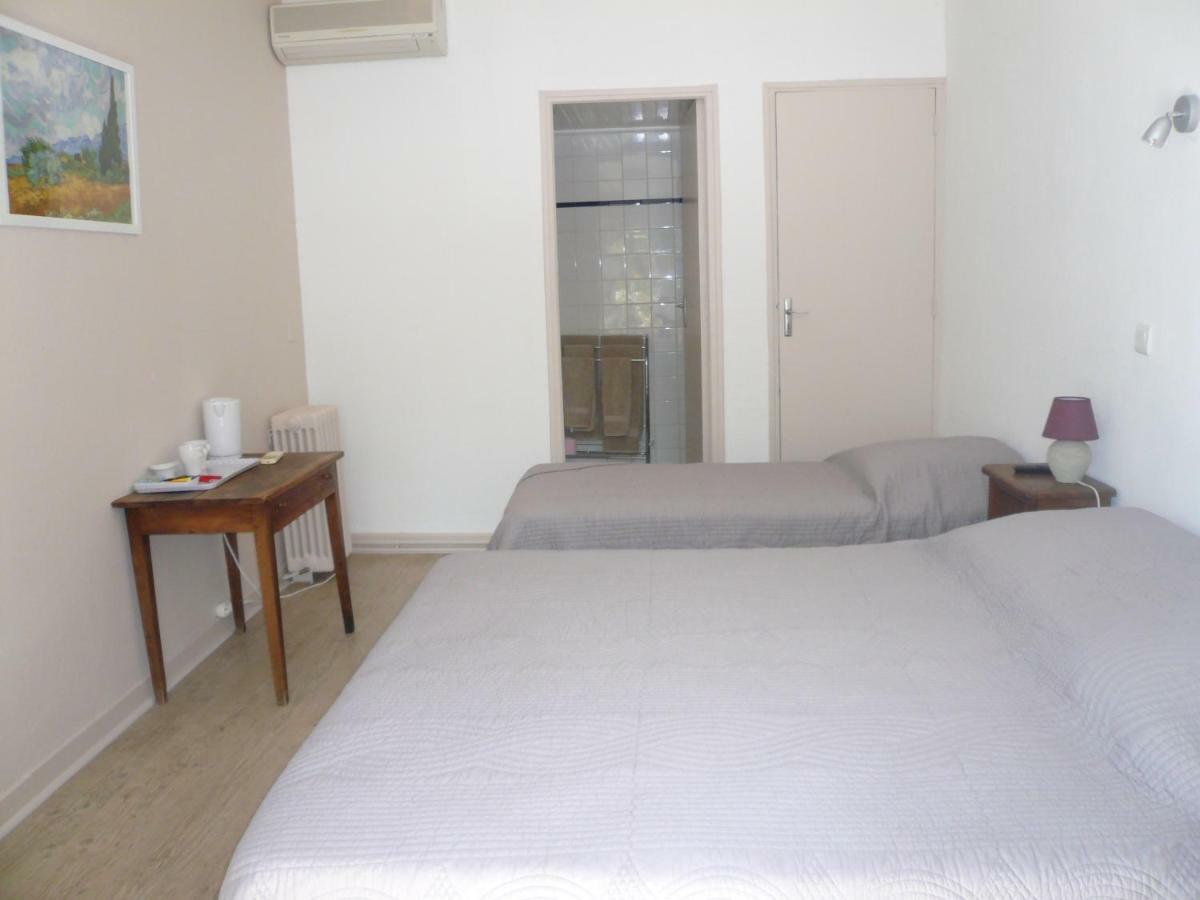 Chambres D'Hotes De La Gardy Eyragues المظهر الخارجي الصورة